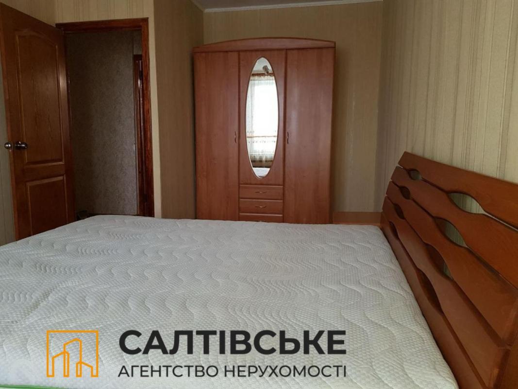 Sale 3 bedroom-(s) apartment 65 sq. m., Akademika Pavlova Street 162