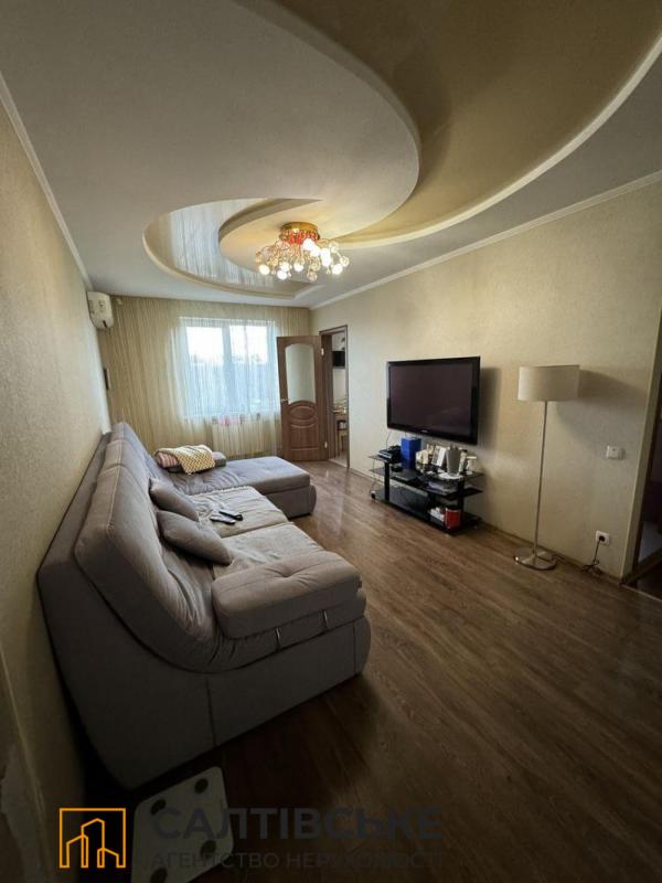 Sale 4 bedroom-(s) apartment 70 sq. m., Hvardiytsiv-Shyronintsiv Street 11