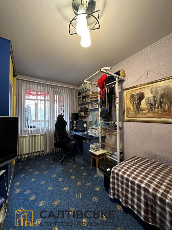 Sale 3 bedroom-(s) apartment 64 sq. m., Valentynivska street 60