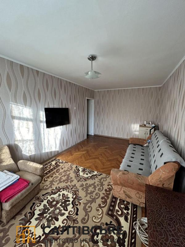 Продаж 2 кімнатної квартири 44 кв. м, Гвардійців-Широнінців вул. 73в