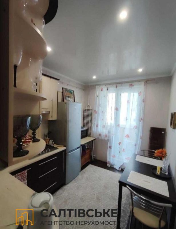 Sale 1 bedroom-(s) apartment 38 sq. m., Druzhby Narodiv Street 240