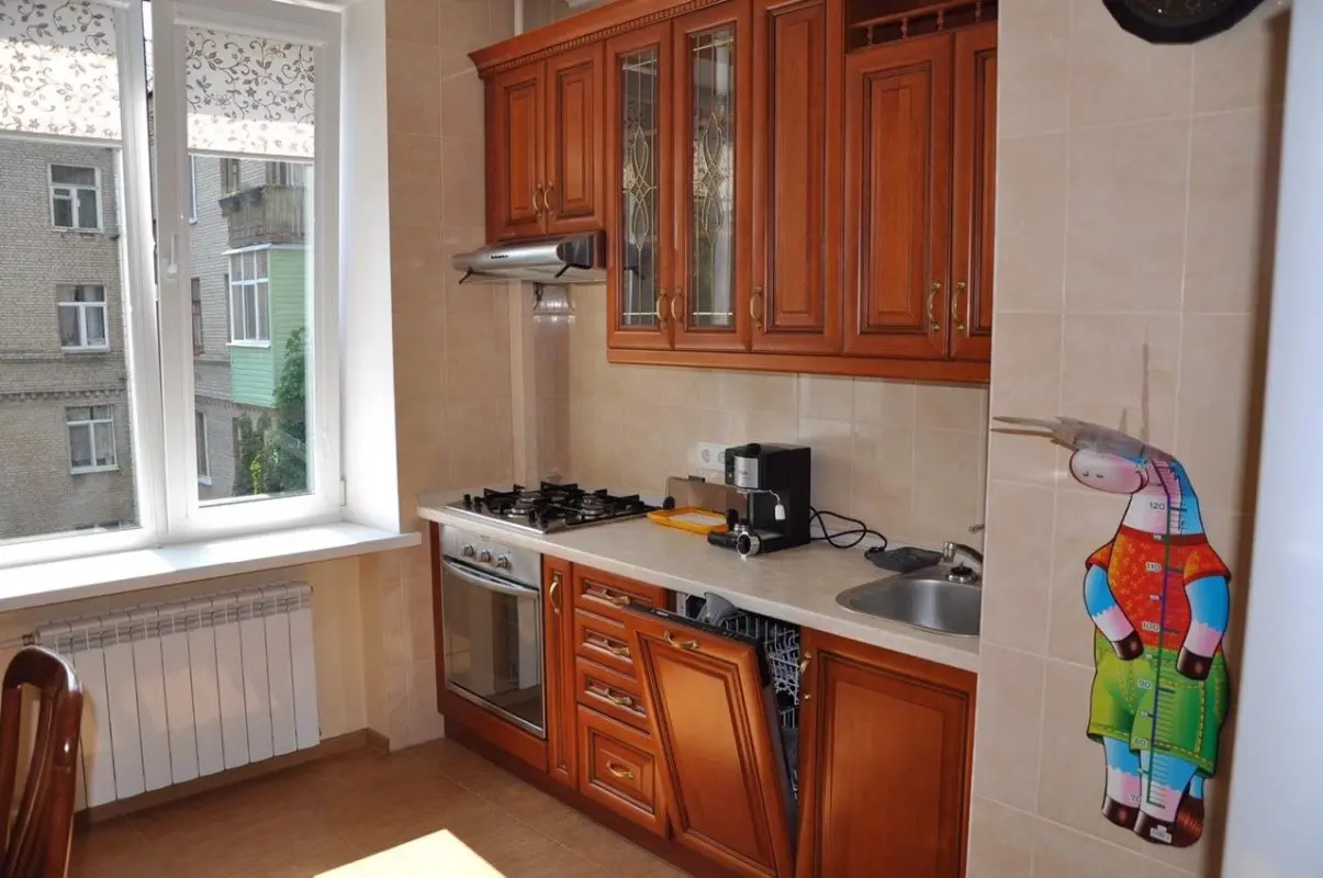 Apartment for rent - Romen Rollana Street 13