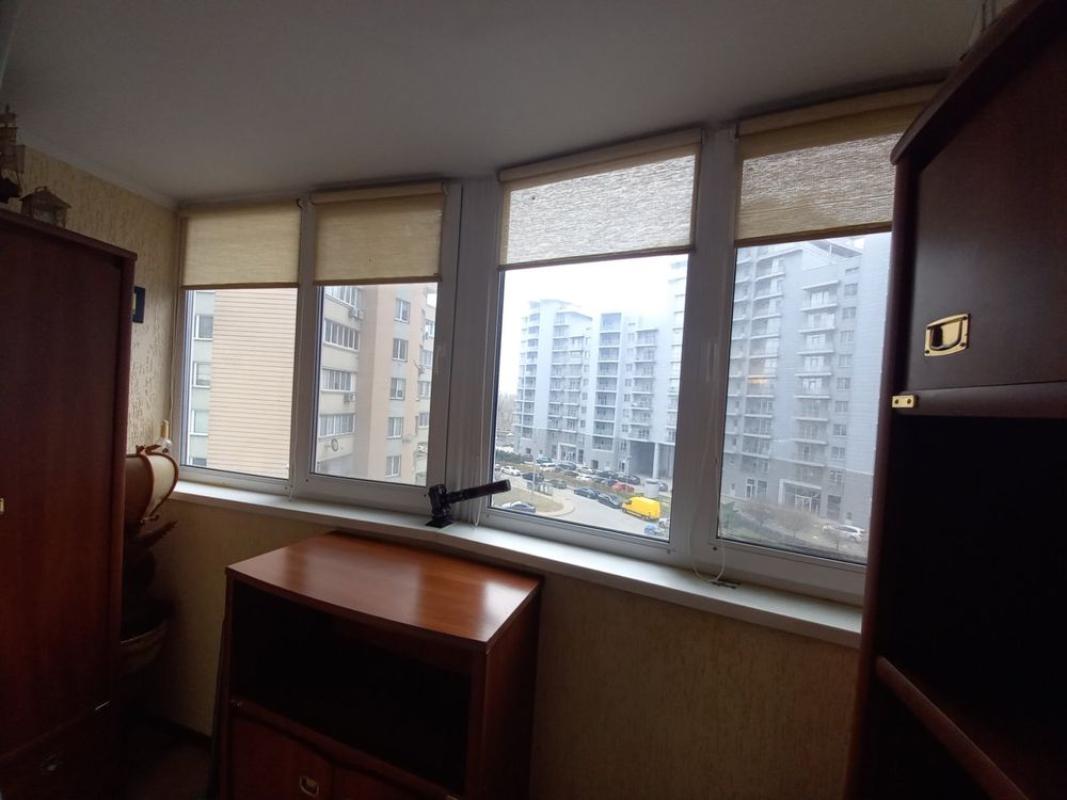 Long term rent 1 bedroom-(s) apartment Raisy Okipnoi Street 10б