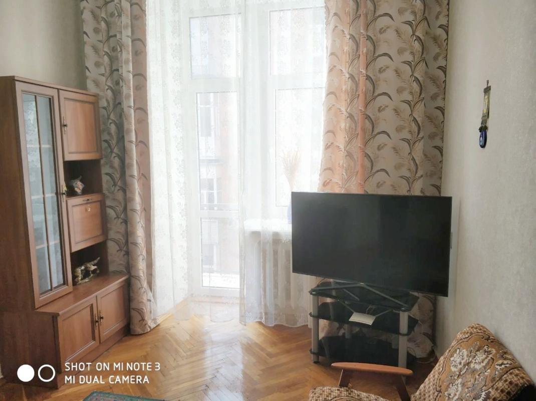 Long term rent 1 bedroom-(s) apartment Saksahanskoho Street 12а