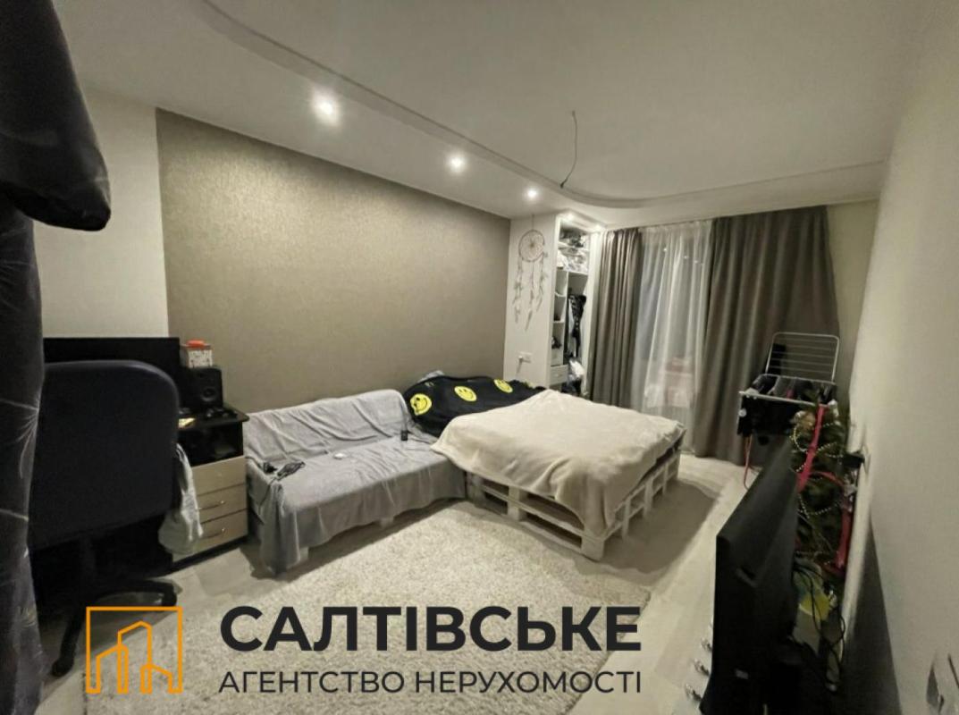Sale 1 bedroom-(s) apartment 33 sq. m., Heroiv Pratsi Street 70
