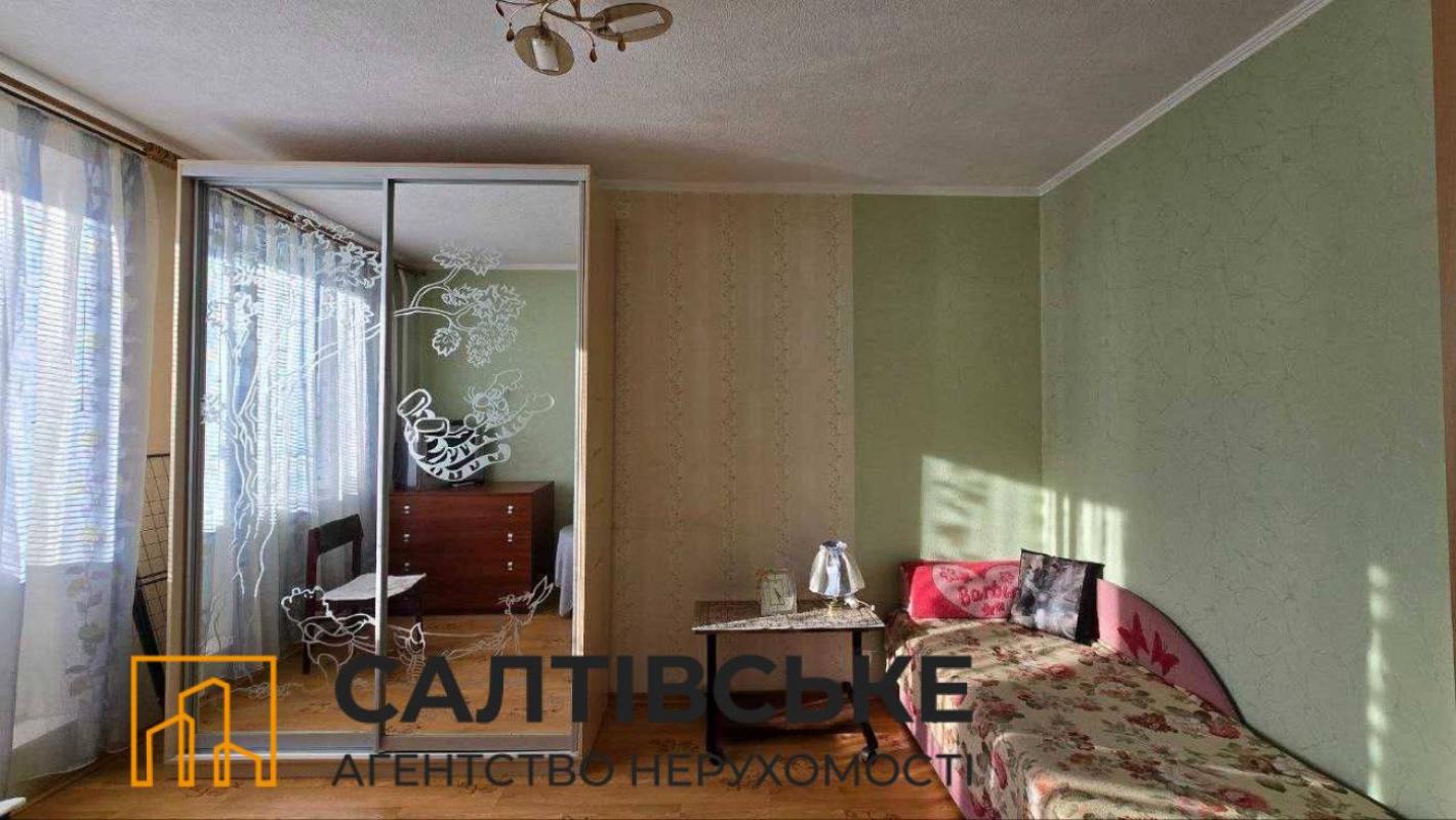 Продаж 1 кімнатної квартири 27 кв. м, Гвардійців-Широнінців вул. 21
