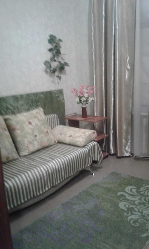 Long term rent 2 bedroom-(s) apartment Rustaveli Street 46/48