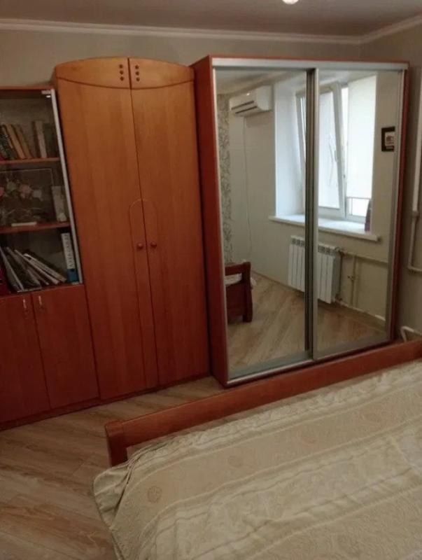 Long term rent 2 bedroom-(s) apartment Holdberhivska Street (1st Kinnoi Armiyi Street) 11