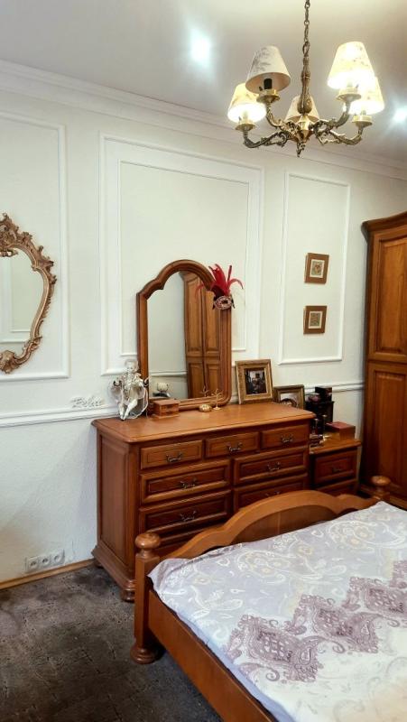 Long term rent 2 bedroom-(s) apartment Yurkivska Street
