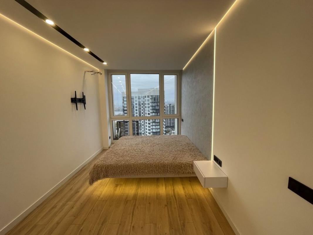 Sale 3 bedroom-(s) apartment 86 sq. m., Zarichna Street 6к2