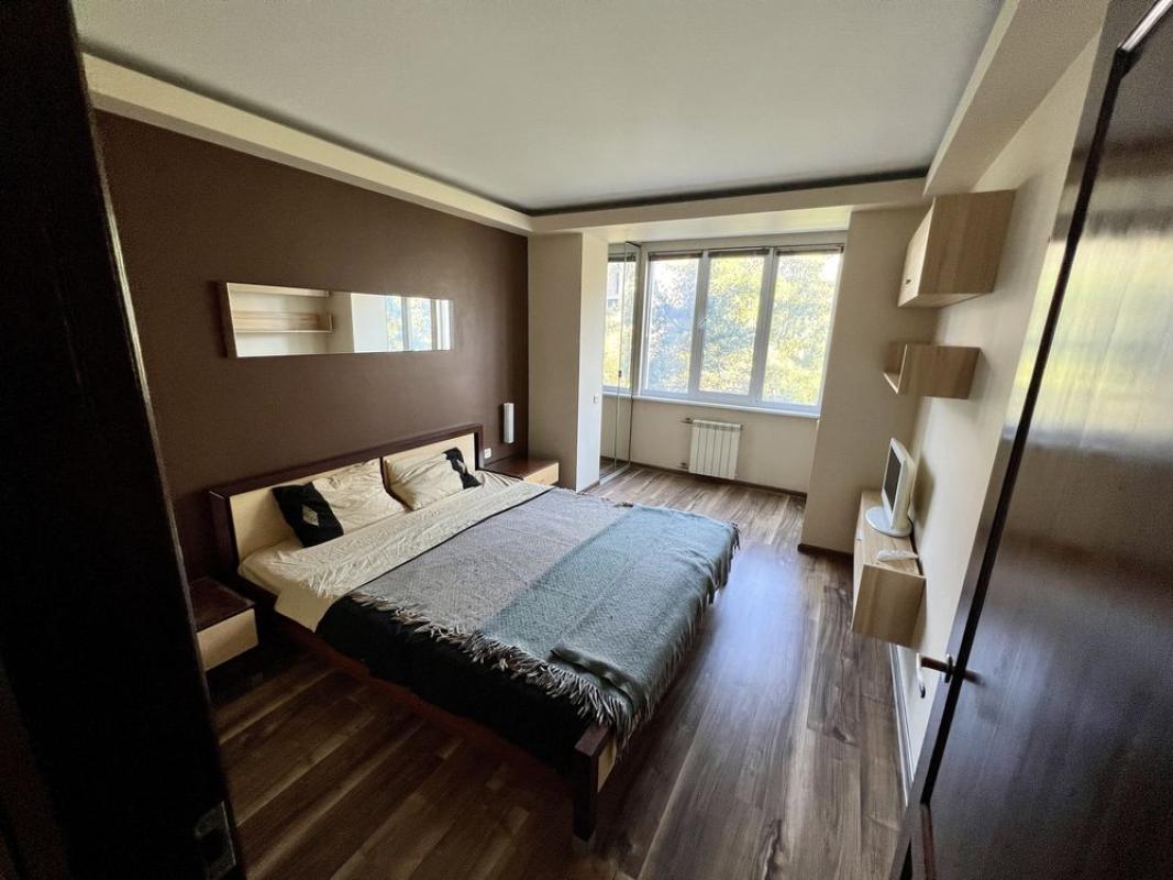 Long term rent 2 bedroom-(s) apartment Mykoly Murashka Street 6