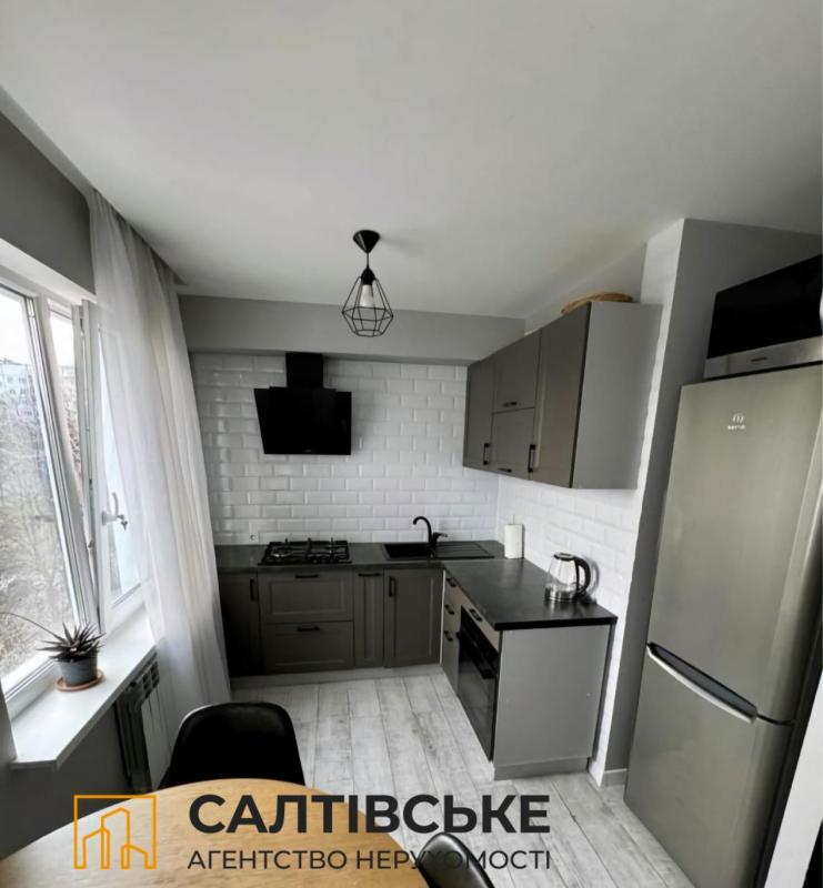 Sale 3 bedroom-(s) apartment 65 sq. m., Hvardiytsiv-Shyronintsiv Street 62