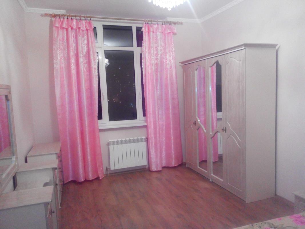Long term rent 1 bedroom-(s) apartment Hnata Khotkevycha street (Chervonohvardiiska Street) 8