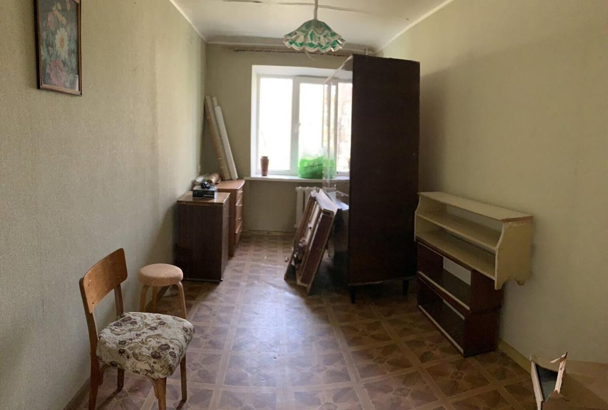 Продаж 3 кімнатної квартири 56 кв. м, Сергія Єсеніна вул. 16