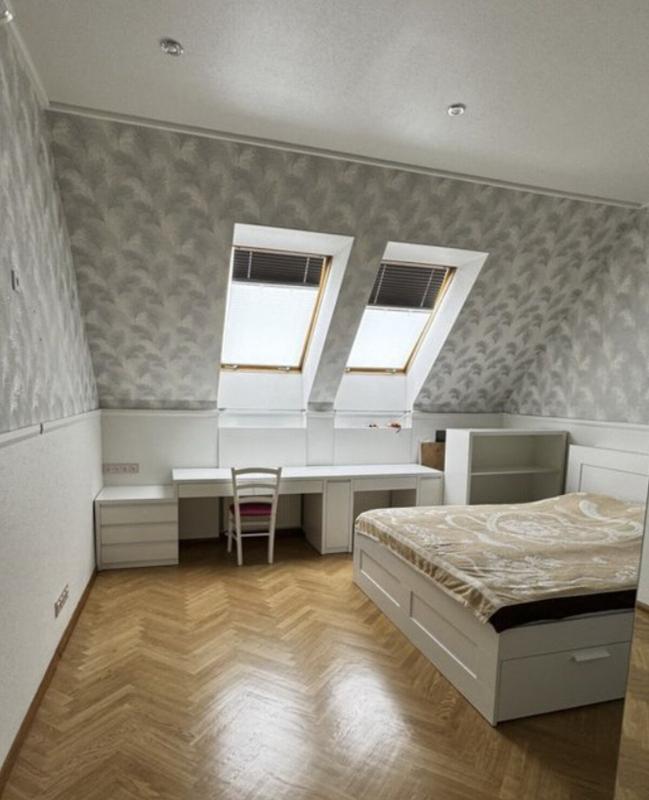 Долгосрочная аренда 5 комнатной квартиры Чернышевская ул. 77