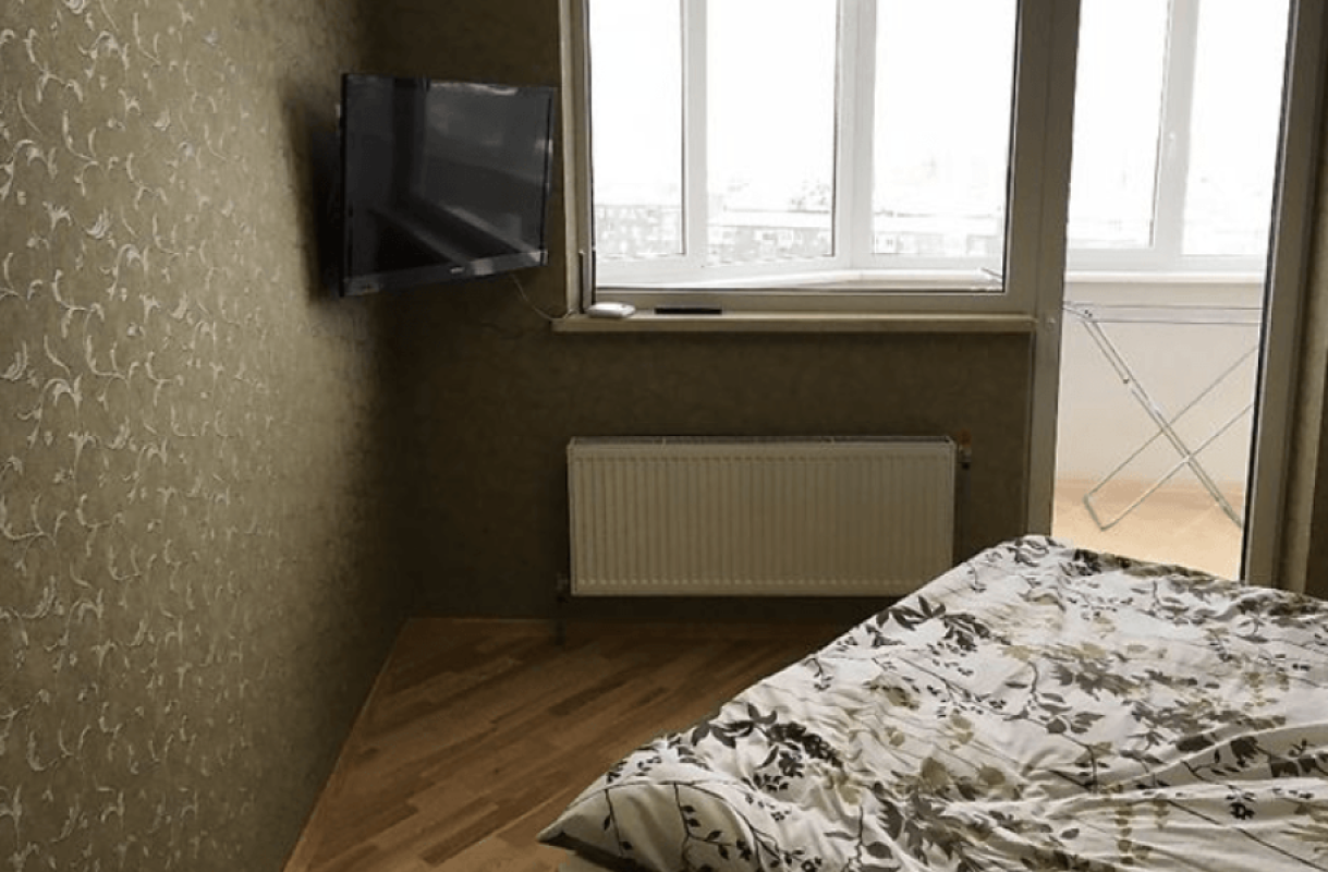 Long term rent 2 bedroom-(s) apartment Kultury Street 22б