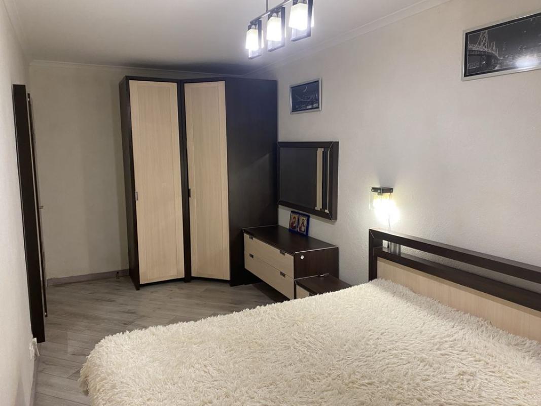 Long term rent 2 bedroom-(s) apartment Akademika Schuseva Street 42а