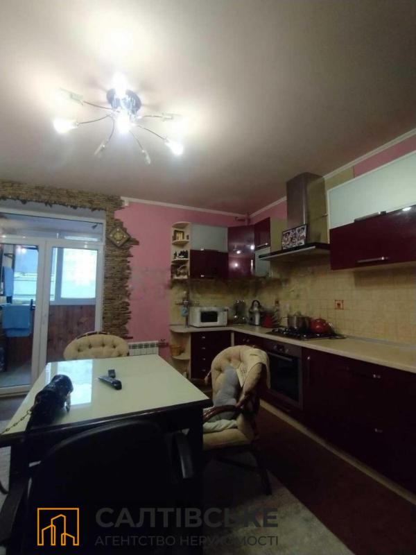 Продаж 3 кімнатної квартири 82 кв. м, Дружби Народів вул. 228а