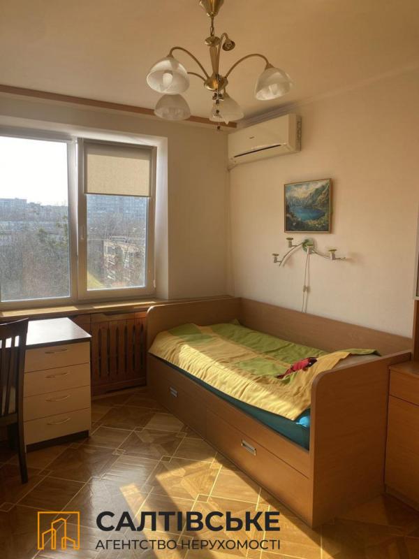 Sale 3 bedroom-(s) apartment 65 sq. m., Hvardiytsiv-Shyronintsiv Street 40