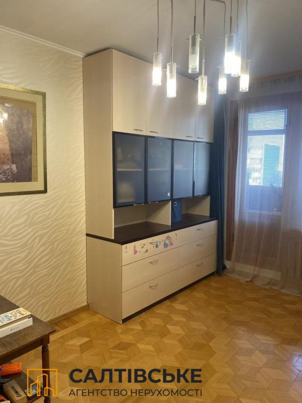 Продажа 3 комнатной квартиры 65 кв. м, Гвардейцев-Широнинцев ул. 40