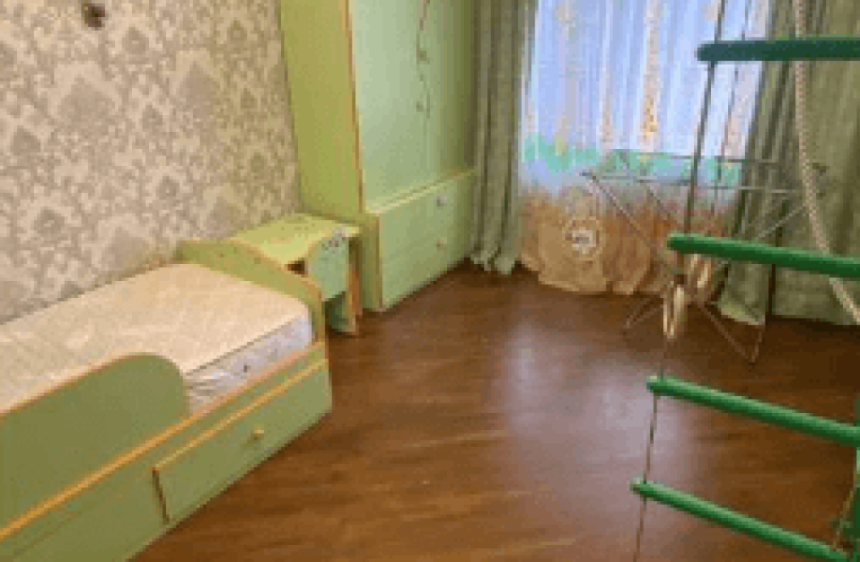 Sale 3 bedroom-(s) apartment 63 sq. m., Valentynivska street