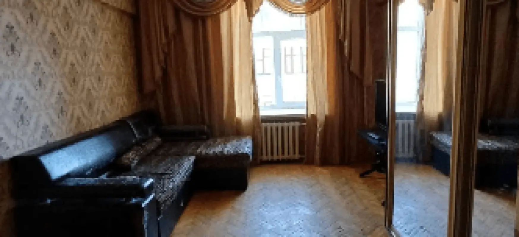 Apartment for sale - Konstytutsiyi Square 2/2