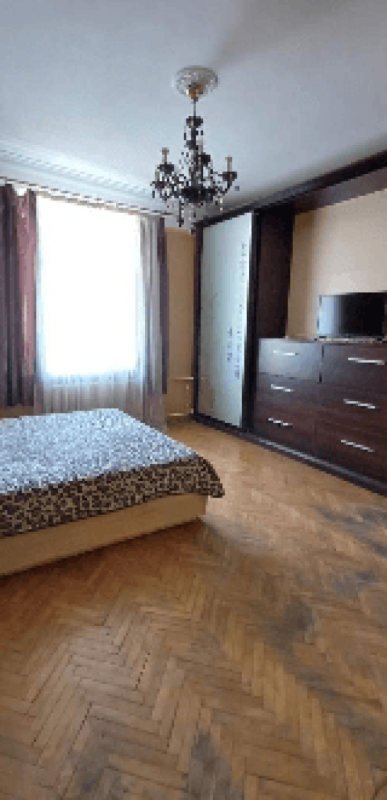 Sale 3 bedroom-(s) apartment 86 sq. m., Konstytutsiyi Square 2/2