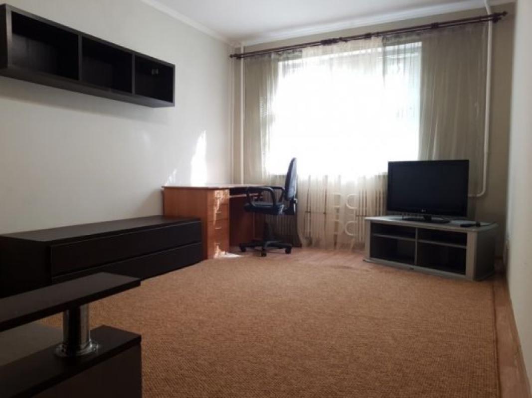 Long term rent 2 bedroom-(s) apartment Akademika Barabashova Street 40