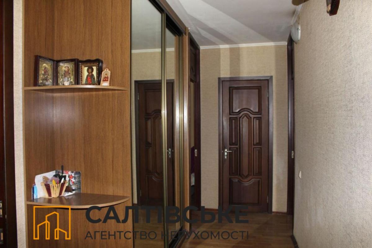 Продаж 3 кімнатної квартири 64 кв. м, Академіка Павлова вул. 321/20