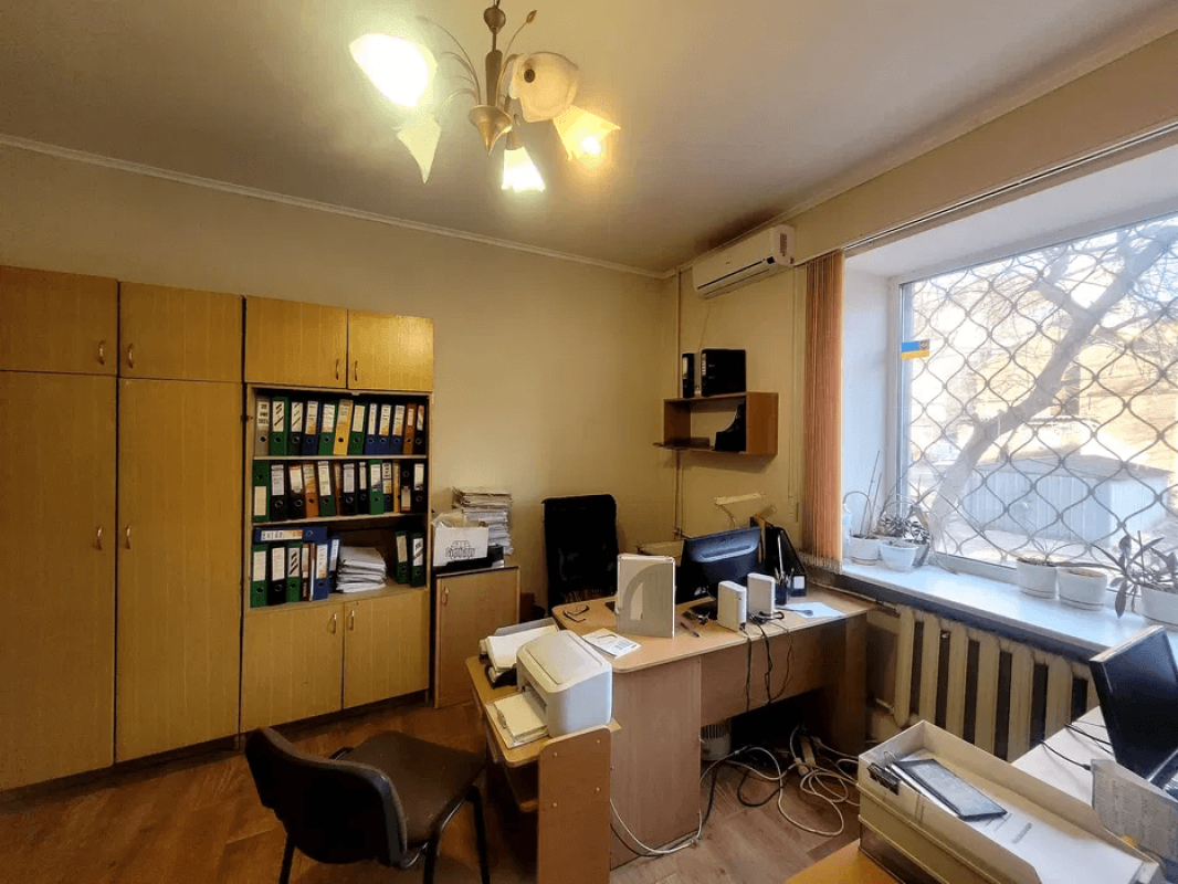 Sale 2 bedroom-(s) apartment 39 sq. m., Myronosytska Street 88
