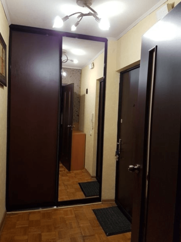 Продаж 1 кімнатної квартири 33 кв. м, Болгарська вул. 14