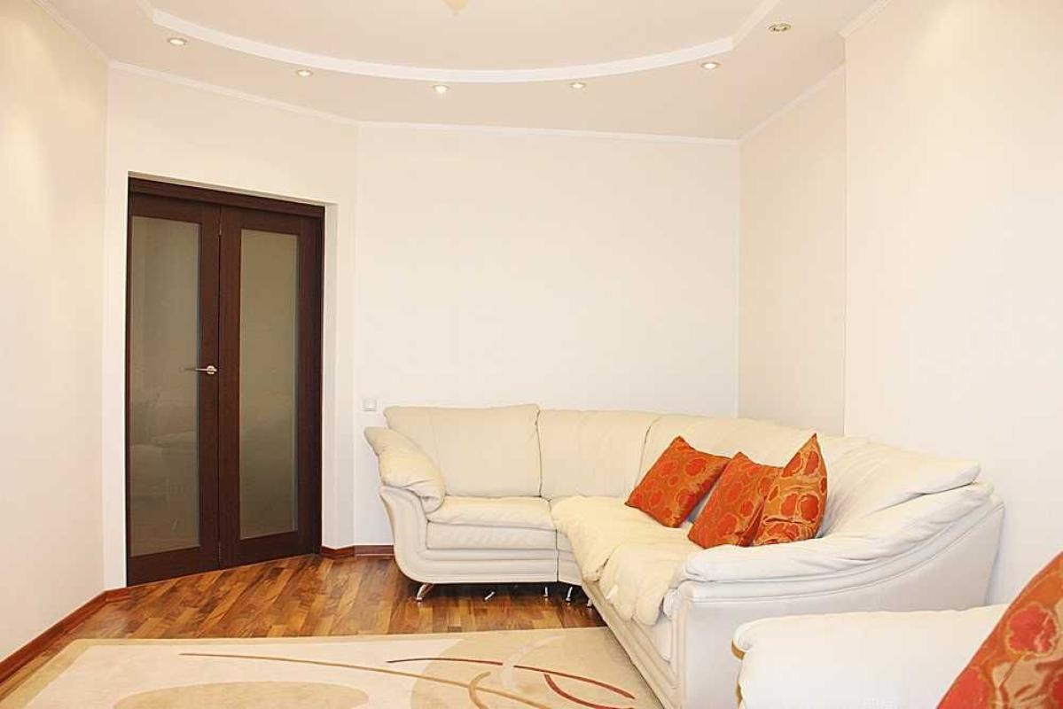 Long term rent 2 bedroom-(s) apartment Myropilska Street 39