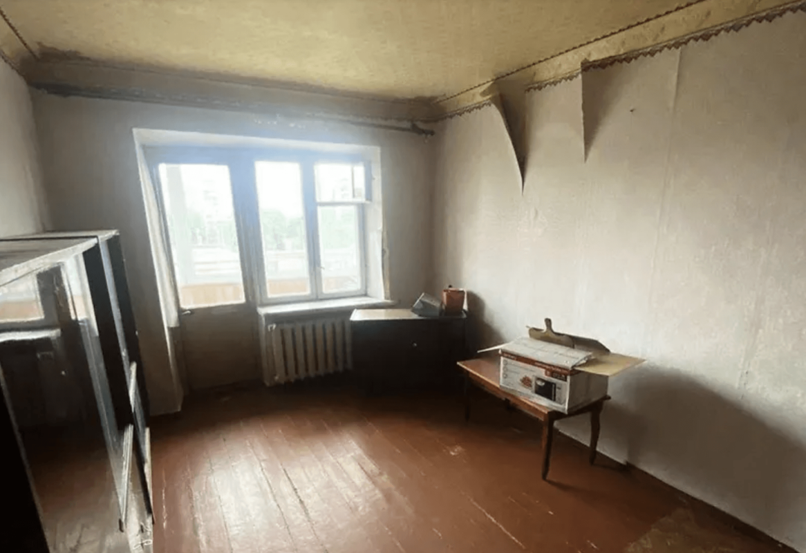Продаж 2 кімнатної квартири 43 кв. м, Киргизька вул. 6