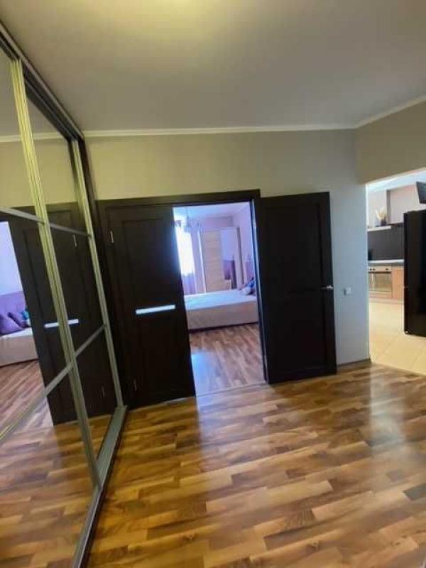 Long term rent 1 bedroom-(s) apartment Mykoly Bazhana Avenue 1м