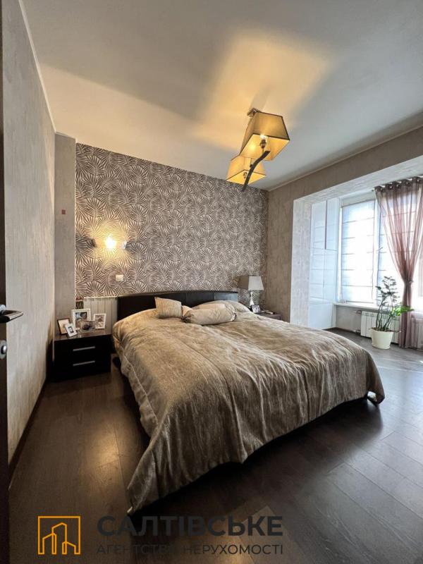 Sale 3 bedroom-(s) apartment 70 sq. m., Akademika Pavlova Street 140д