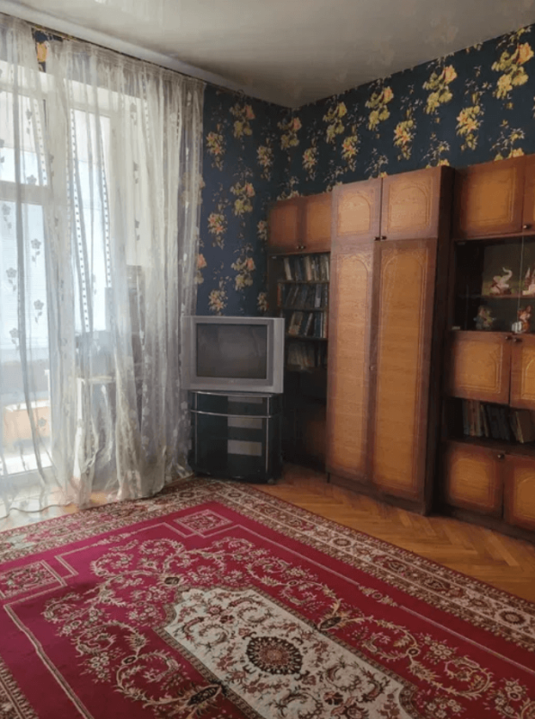 Long term rent 3 bedroom-(s) apartment Pushkinska Street 51