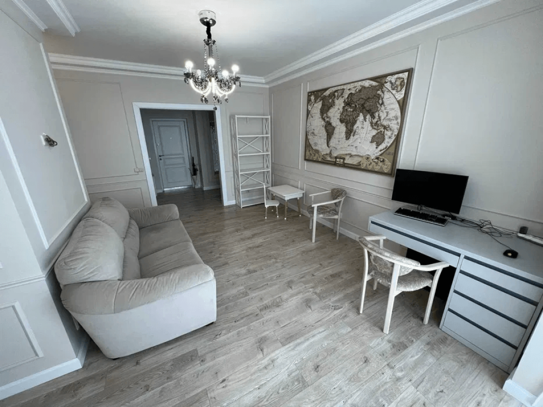 Long term rent 2 bedroom-(s) apartment Dragomanova Street 2