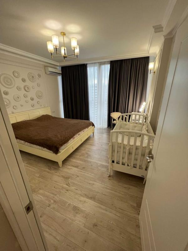 Long term rent 2 bedroom-(s) apartment Dragomanova Street 2