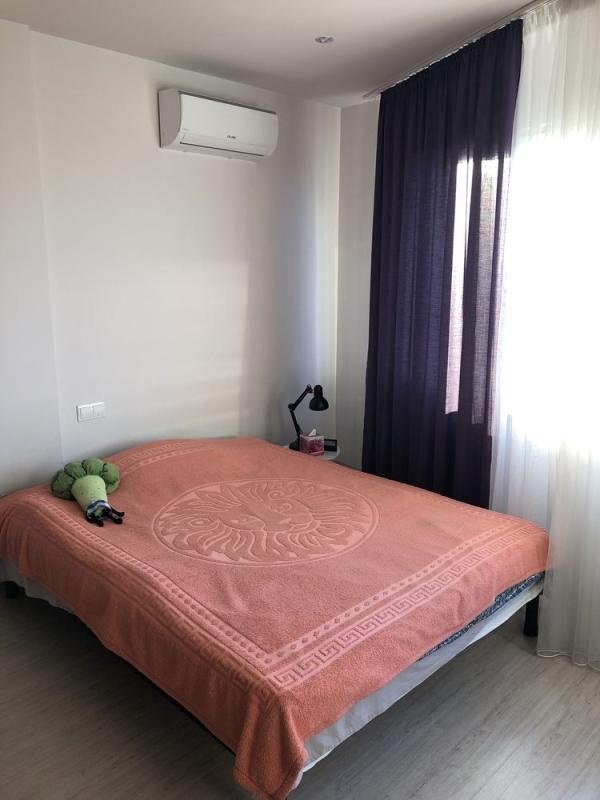 Sale 1 bedroom-(s) apartment 52 sq. m., Kharkivske Road 19