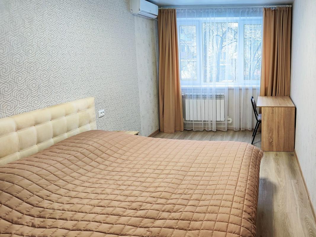 Long term rent 2 bedroom-(s) apartment 23 Serpnya Street 51б
