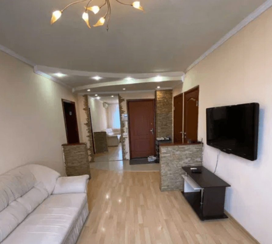 Long term rent 2 bedroom-(s) apartment Tankopiya Street 14
