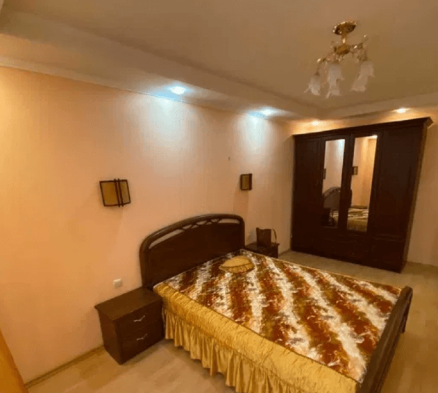 Long term rent 2 bedroom-(s) apartment Tankopiya Street 14