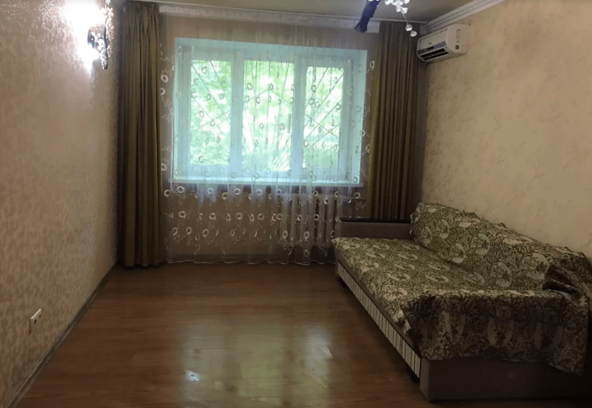 Long term rent 1 bedroom-(s) apartment Tobolska Street 50
