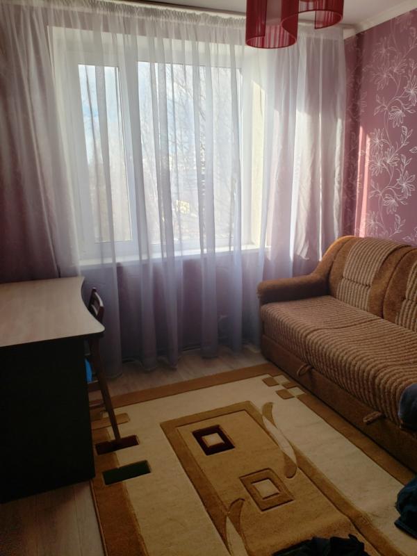 Long term rent 2 bedroom-(s) apartment Akademika Pavlova Street 134/16