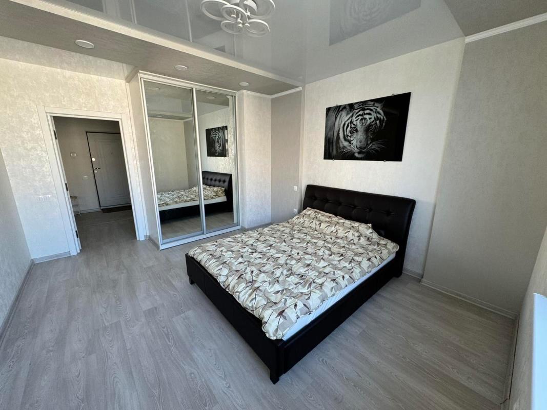 Long term rent 1 bedroom-(s) apartment Anny Akhmatovoi Street 22