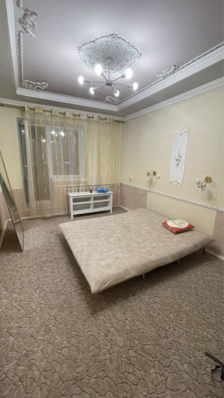 Long term rent 3 bedroom-(s) apartment Oleksandra Koshytsia Street 7а