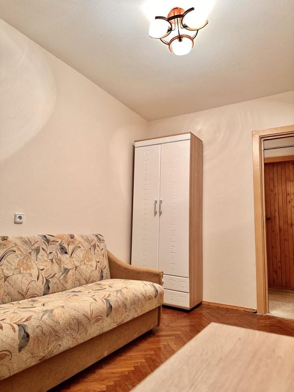 Long term rent 2 bedroom-(s) apartment Darnytskyi Boulevard 7