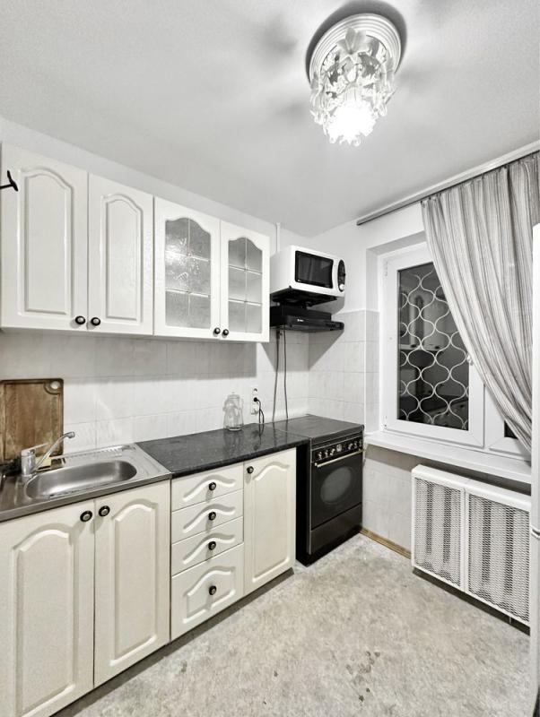Long term rent 2 bedroom-(s) apartment Darnytskyi Boulevard 7