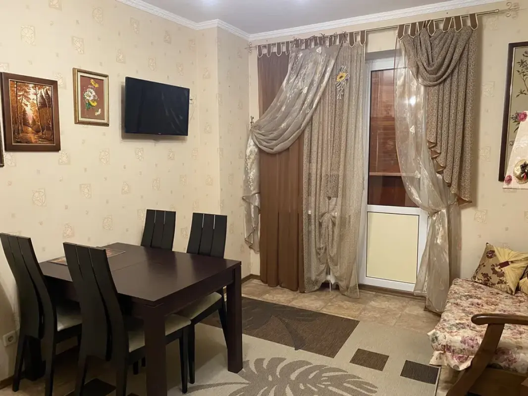 Долгосрочная аренда 2 комнатной квартиры Анны Ахматовой ул. 35