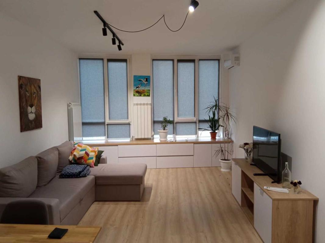 Long term rent 1 bedroom-(s) apartment Kakhovska Street 60